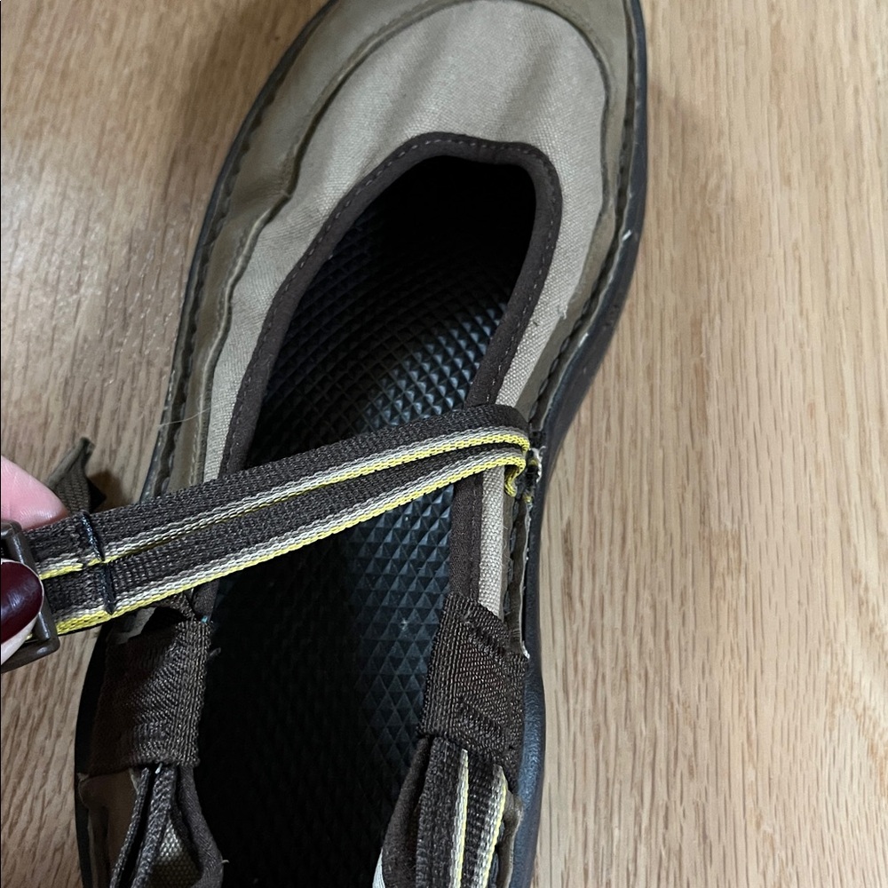 Vintage Chaco Mary Janes - Loyalist Taupe, USA, Vibram Soles - Size 11 - Picture 4 of 5